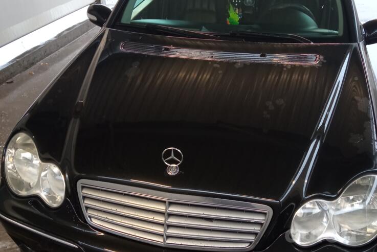 Mercedes-Benz C-Class W203/S203/CL203 Sedan