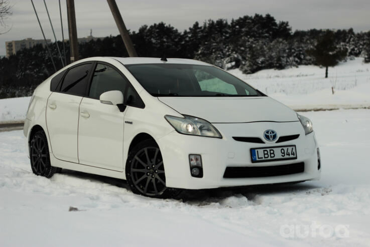 Toyota Prius 3 generation Hatchback 5-doors
