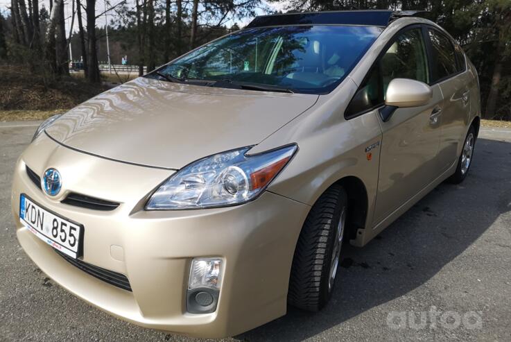Toyota Prius XW30