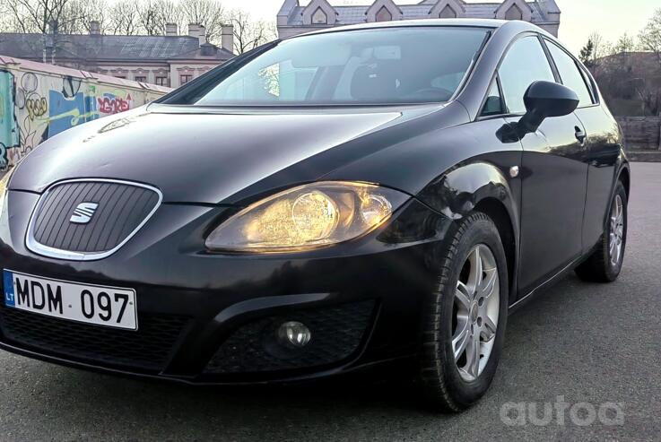SEAT Leon 2 generation [restyling] Hatchback 5-doors