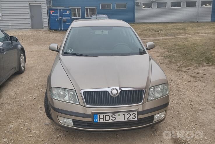 Skoda Octavia 2 generation Liftback 5-doors