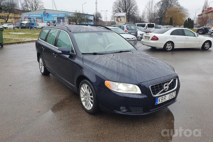 Volvo V70 3 generation wagon