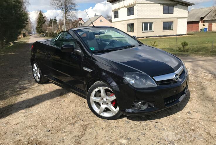 Opel Tigra 2 generation Twin Top cabriolet