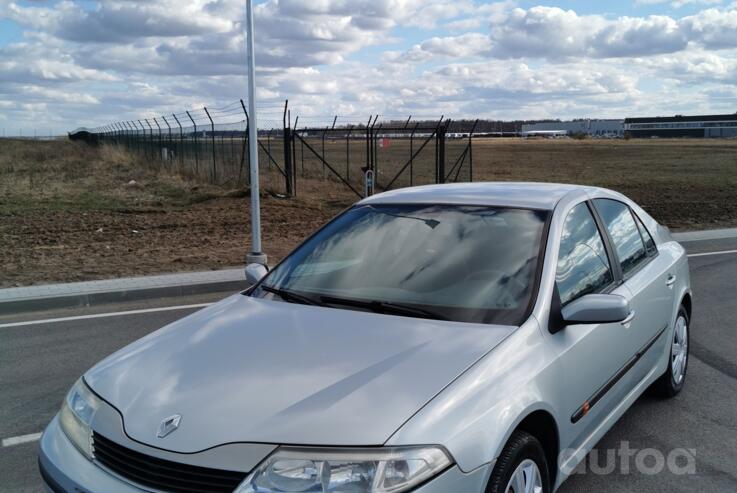 Renault Laguna 2 generation Liftback