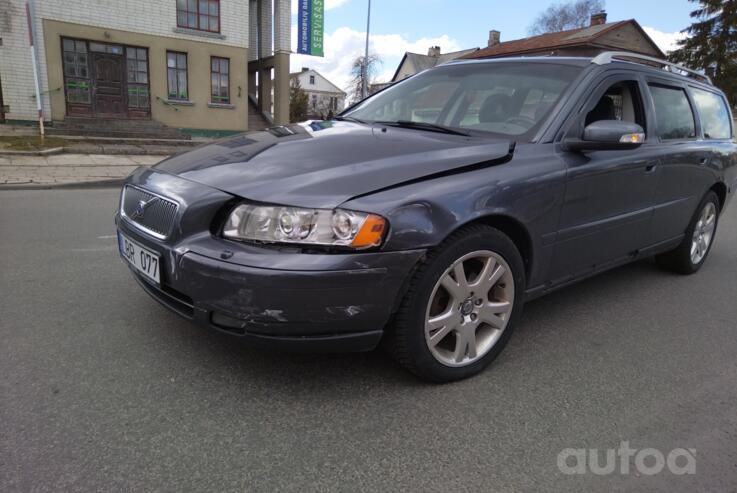 Volvo V70 2 generation [restyling] wagon 5-doors