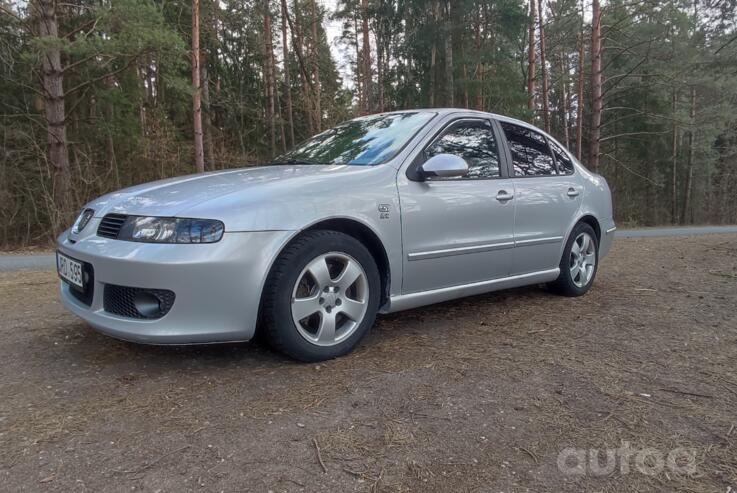 SEAT Toledo 2 generation Sedan