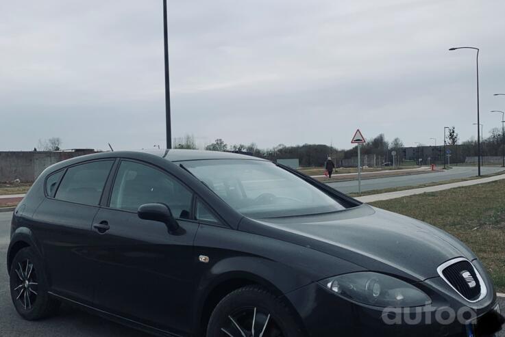 SEAT Leon 2 generation Hatchback 5-doors