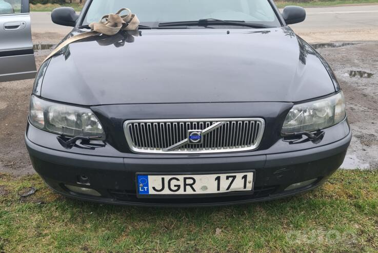 Volvo V70 2 generation R wagon 5-doors