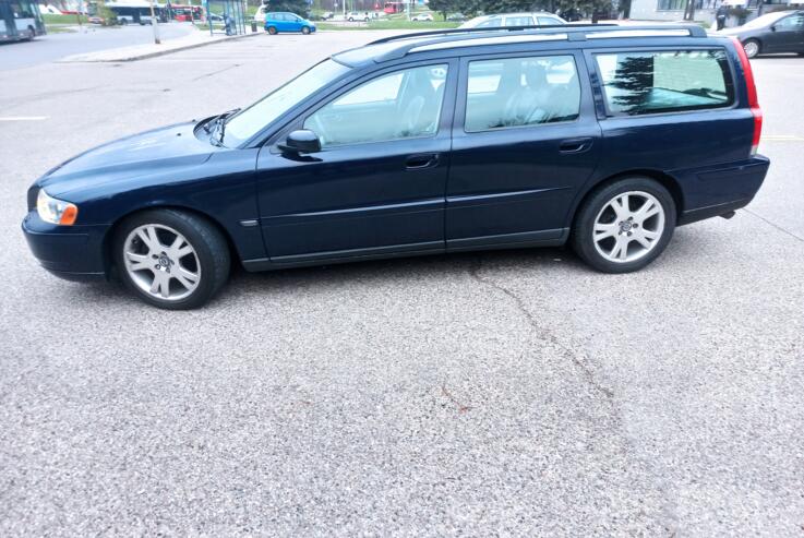 Volvo V70 2 generation [restyling] wagon 5-doors