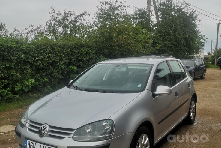 Volkswagen Golf 5 generation Hatchback 5-doors