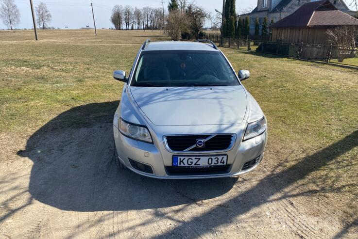 Volvo V50 1 generation [restyling]