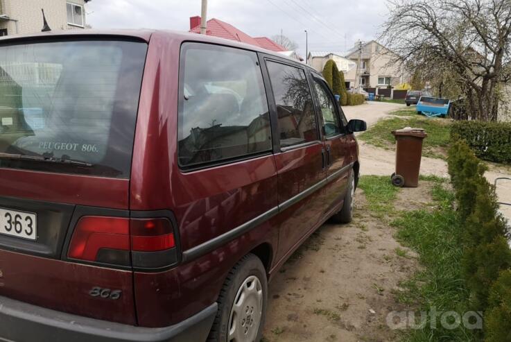 Peugeot 806 221 Minivan