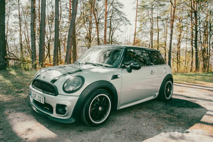 Mini Cooper R56 Hatchback