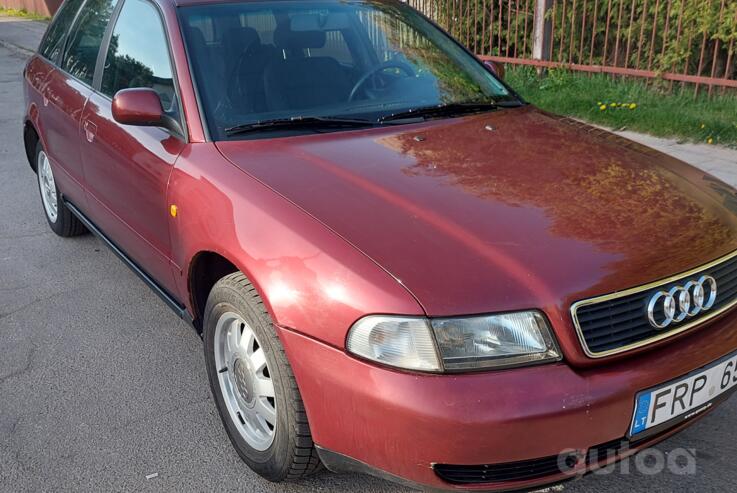 Audi A4 B5 Avant wagon 5-doors