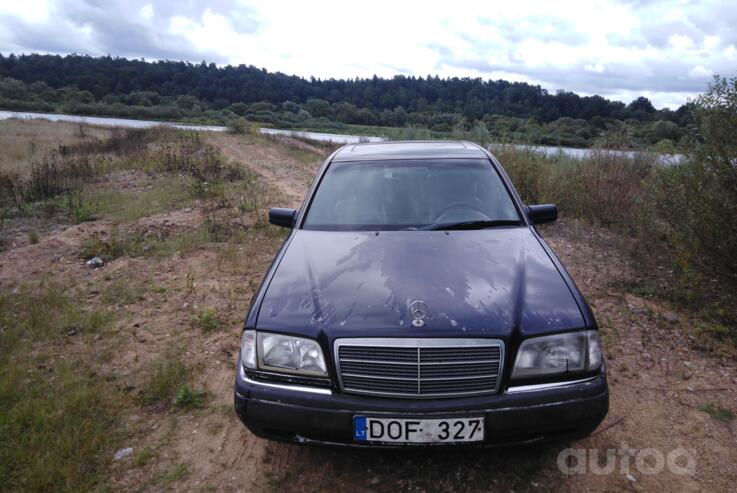 Mercedes-Benz C-Class W202/S202 Sedan