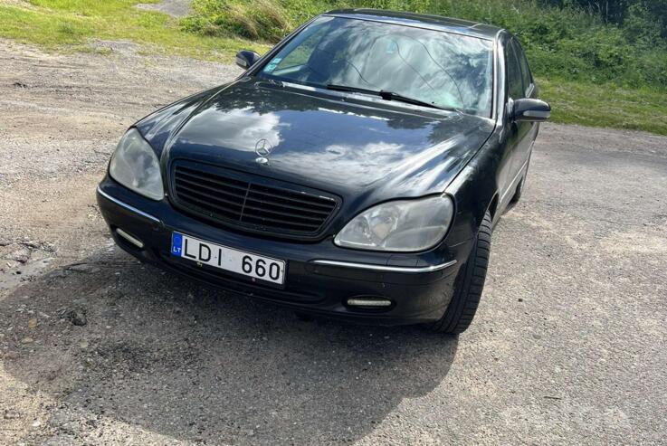 Mercedes-Benz S-Class W220 Sedan