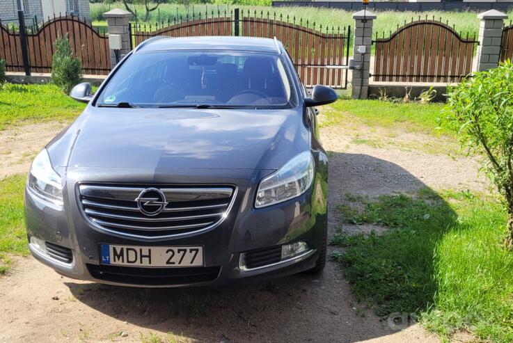 Opel Insignia A Sports Tourer wagon 5-doors