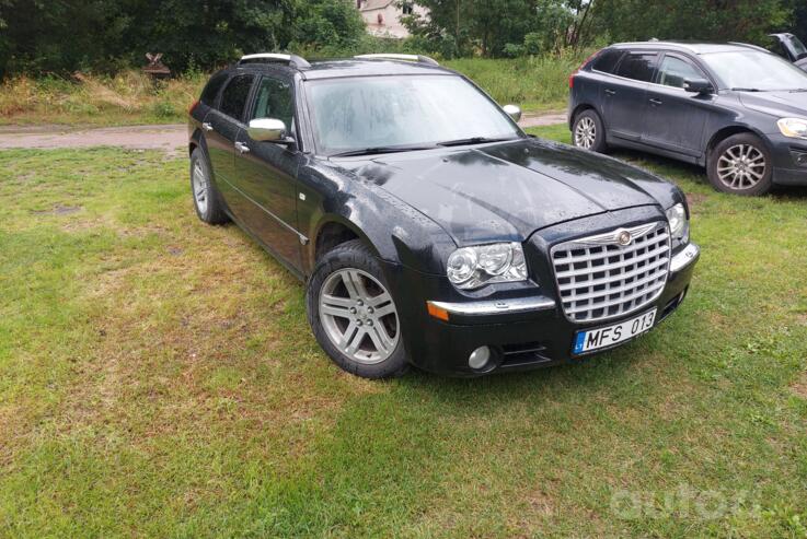 Chrysler 300C 1 generation wagon