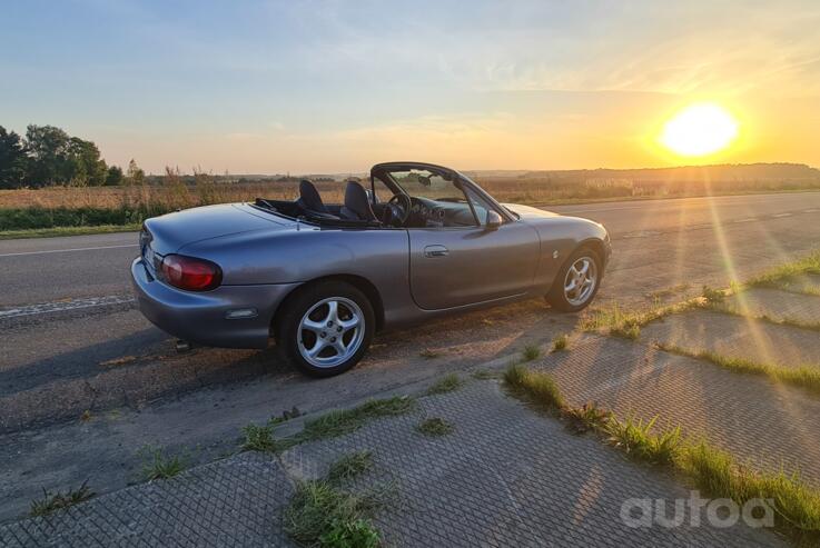 Mazda MX-5 NB [restyling] Roadster