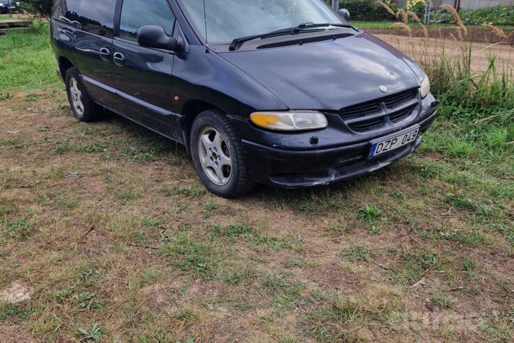 Chrysler Voyager 3 generation Grand minivan 5-doors