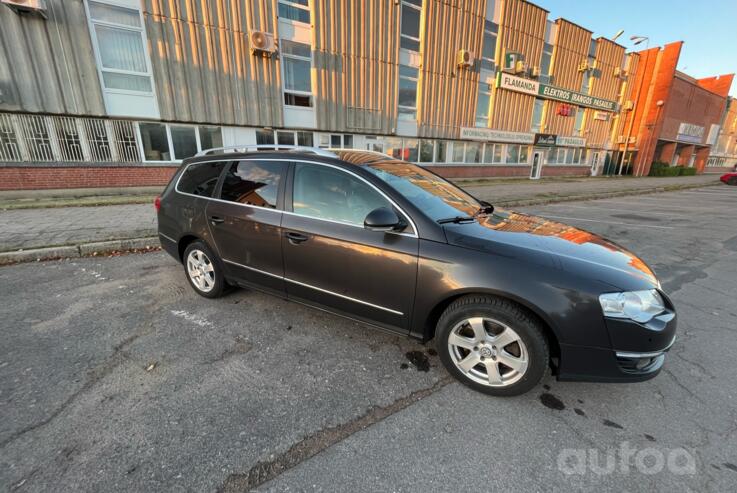Volkswagen Passat B6 wagon 5-doors
