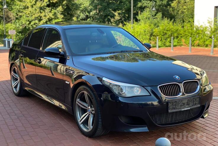 BMW M5 E60/E61 Sedan