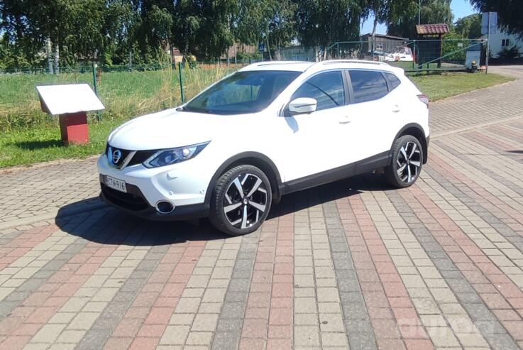 Nissan Qashqai 2 generation Crossover