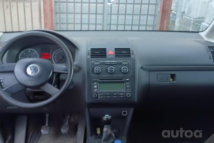 Volkswagen Touran 1 generation Minivan