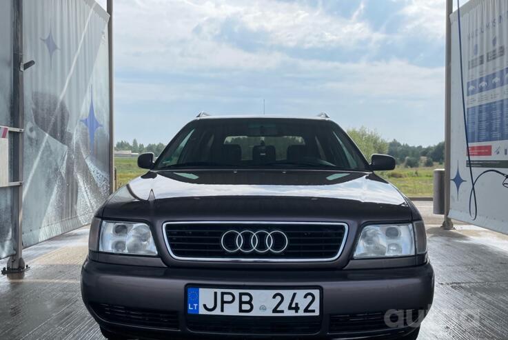 Audi A6 A4/C4 wagon