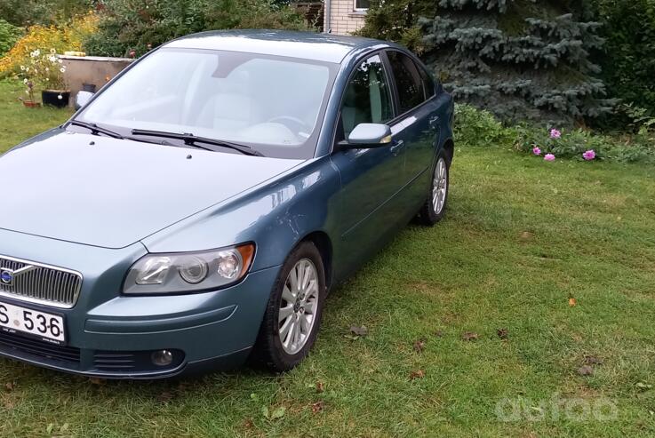 Volvo S40 2 generation Sedan