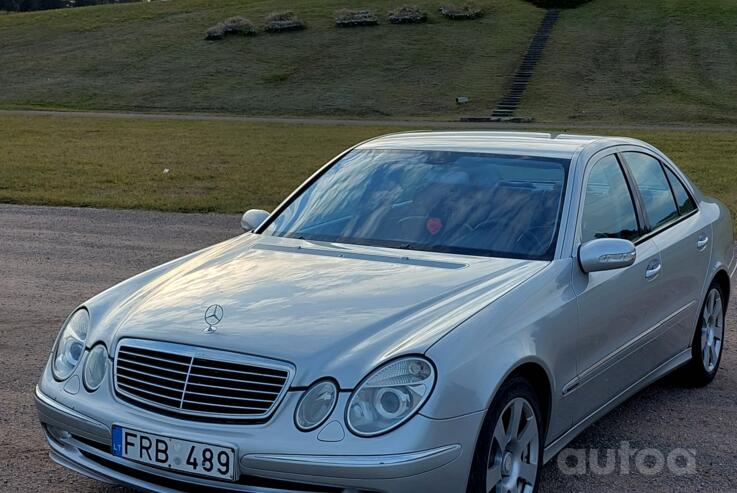Mercedes-Benz E-Class W211 Sedan