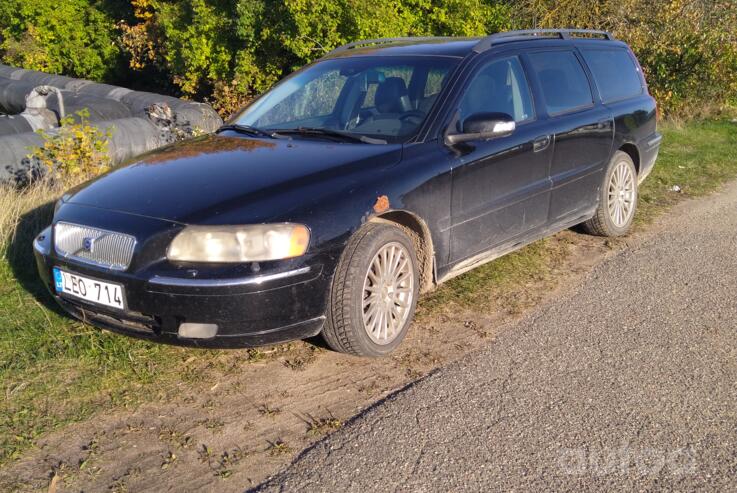 Volvo V70 2 generation [restyling] wagon 5-doors