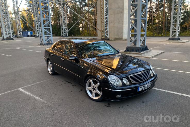 Mercedes-Benz E-Class W211 Sedan