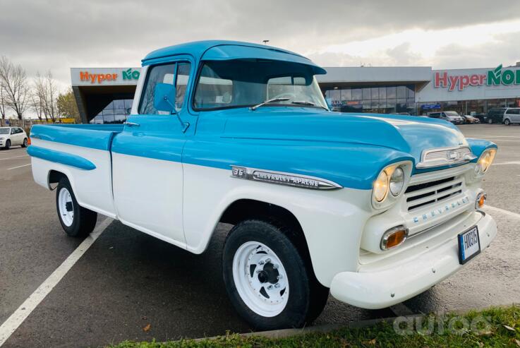 Chevrolet 210