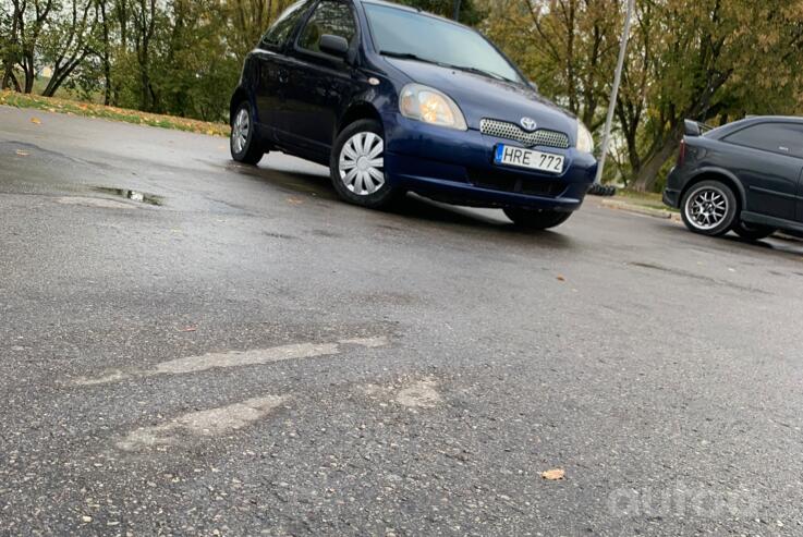 Toyota Yaris 1 generation