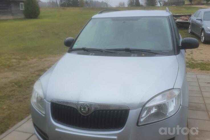 Skoda Fabia 2 generation [restyling]