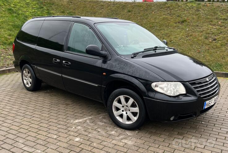 Chrysler Voyager 4 generation [restyling] Minivan Grand