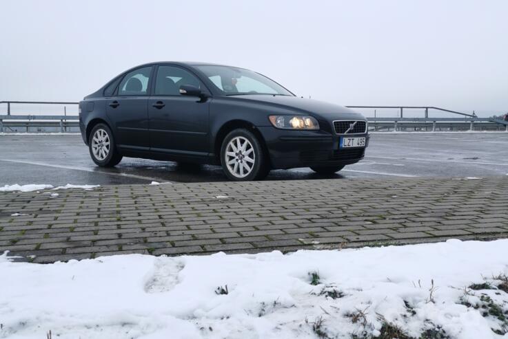 Volvo S40 2 generation Sedan
