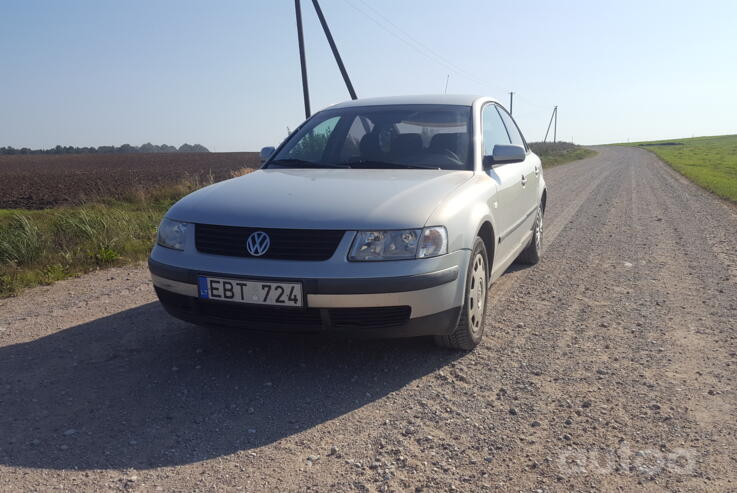 Volkswagen Passat B5 Sedan 4-doors