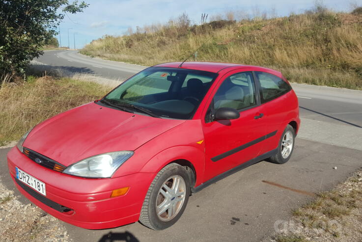 Ford Focus (North America) 1 generation Hatchback 3 doors