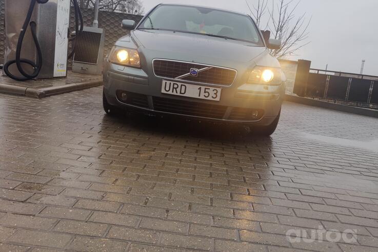 Volvo S40 2 generation Sedan