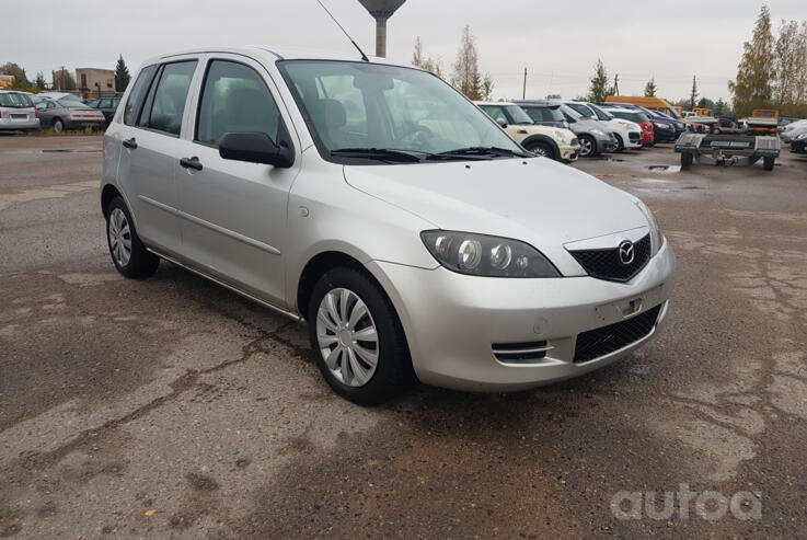 Mazda 2 1 generation [restyling]