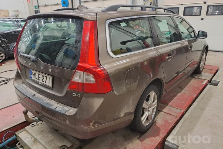 Volvo V70 3 generation wagon