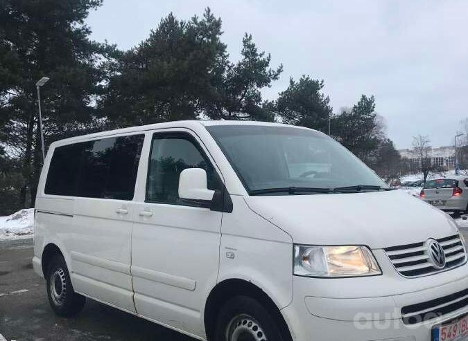 Volkswagen Multivan T5 Minivan
