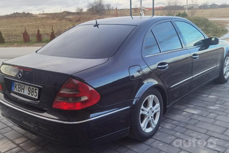 Mercedes-Benz E-Class W211 Sedan
