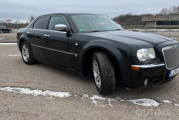 Chrysler 300C 1 generation Sedan 4-doors
