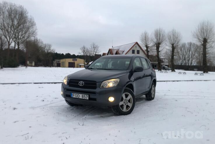 Toyota RAV4 3 generation Crossover