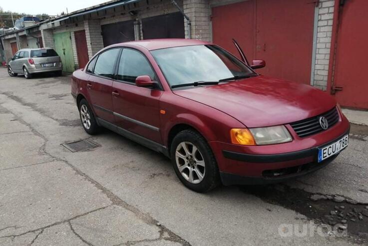 Volkswagen Passat B5 Sedan 4-doors
