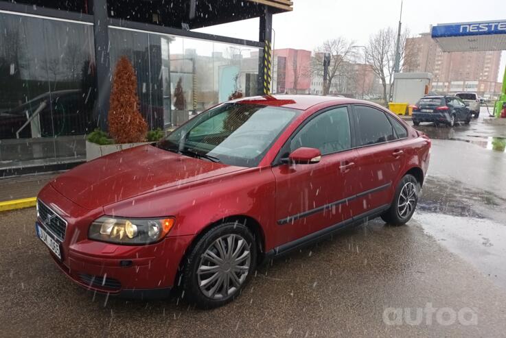 Volvo S40 2 generation Sedan