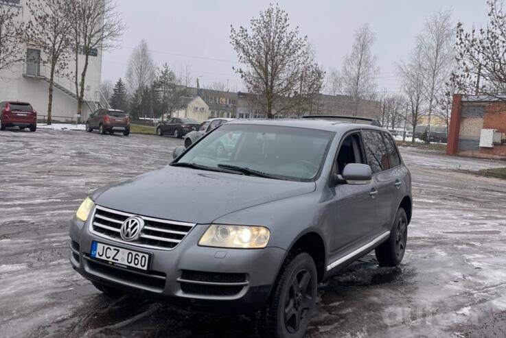 Volkswagen Touareg 1 generation Crossover